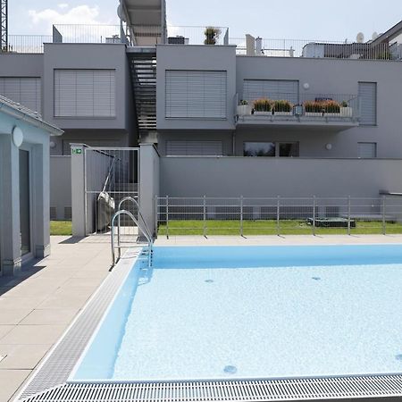 Yellow Flower Apartment With Pool - 5 Min To Lake Wien Ngoại thất bức ảnh
