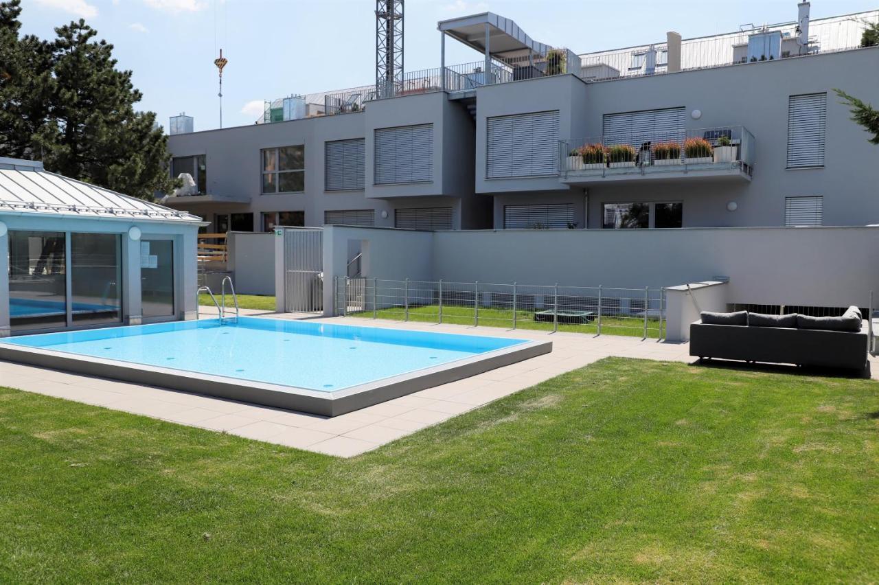 Yellow Flower Apartment With Pool - 5 Min To Lake Wien Ngoại thất bức ảnh